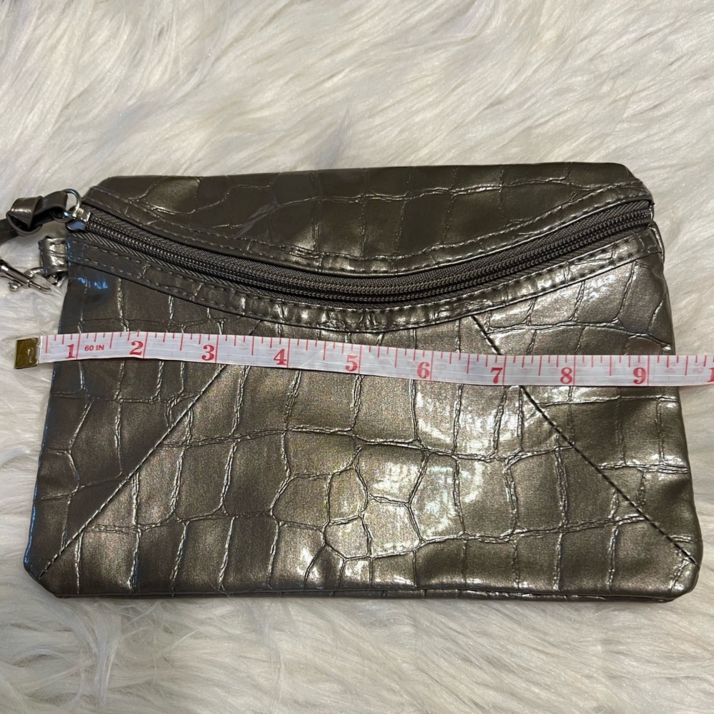 Chateau Metallic Color Clutch - Picture 10 of 10